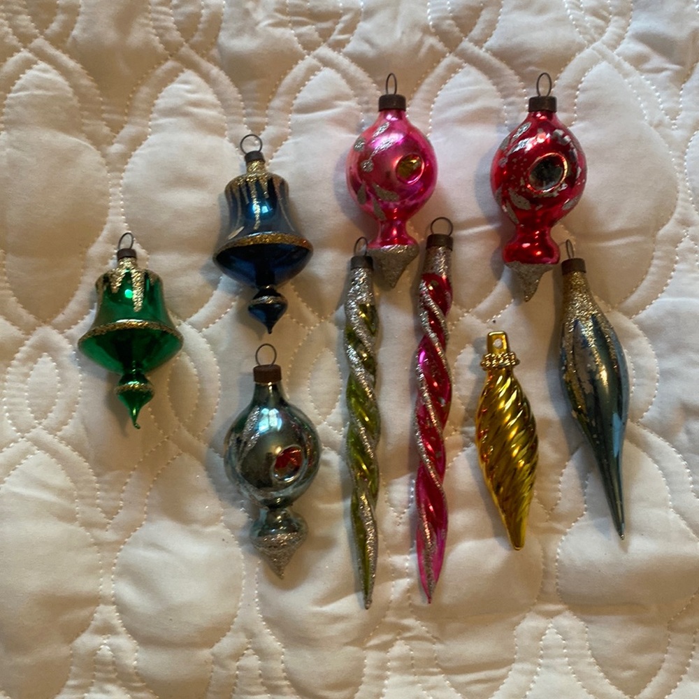 Vintage Christmas tree decorations. 1960’s Multicolour 9 pieces